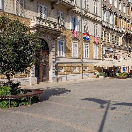 Art Teatro - Gustav Klimt Apartment Rijeka Exterior foto